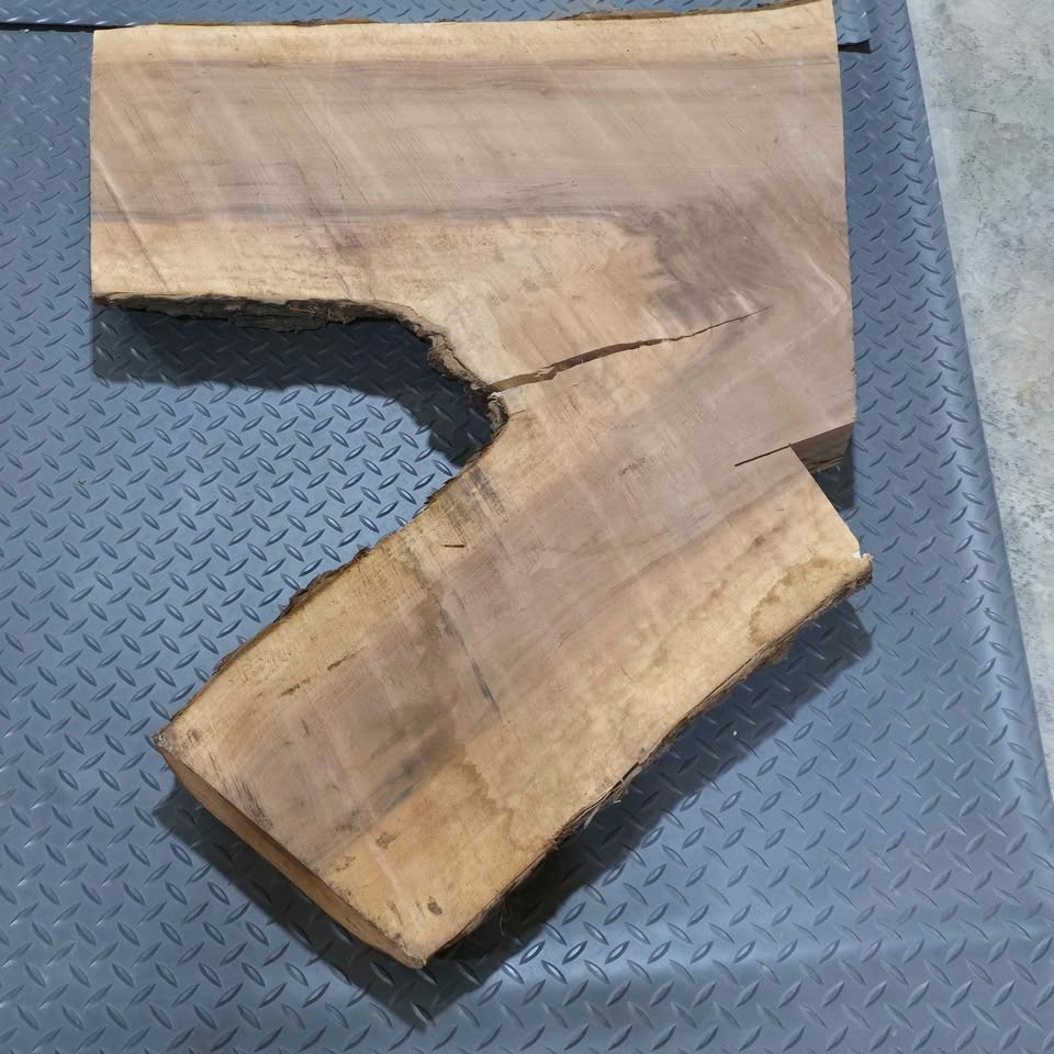 WALNUT CROTCH SLAB - Image 7