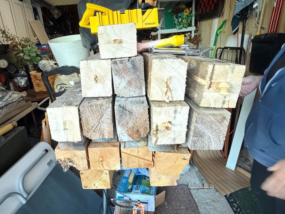 Reclaimed Wood Beams and Posts - Image 3