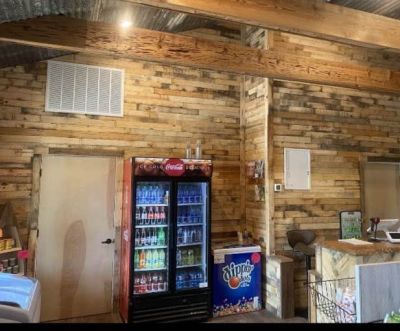 Reclaimed Pallet Boards $16 per bundle