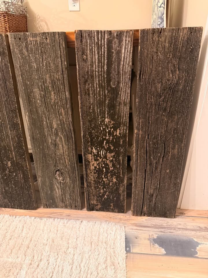 Six Rough Cut Pine Weathered Grey Wood Boards - Image 2