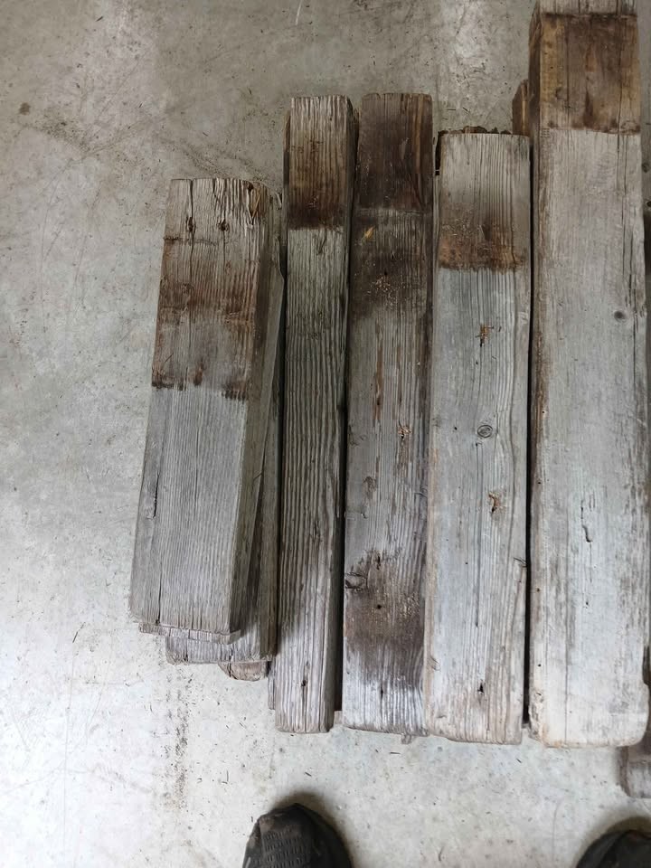 Aged wood planks - Image 3