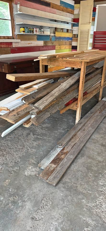 Reclaimed Wood Planks and Boards