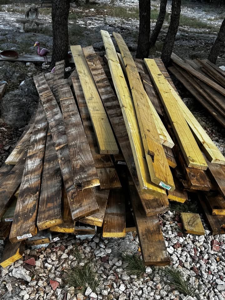 Lot of New and Reclaimed ￼2 x 6 pressure treated wood. - Image 4