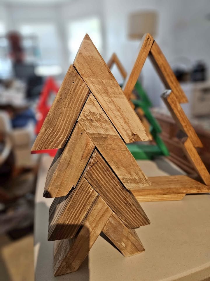More Christmas trees 
Reclaimed and recycled wood
Very rustic. Can paint or stain if wanted. - Image 1