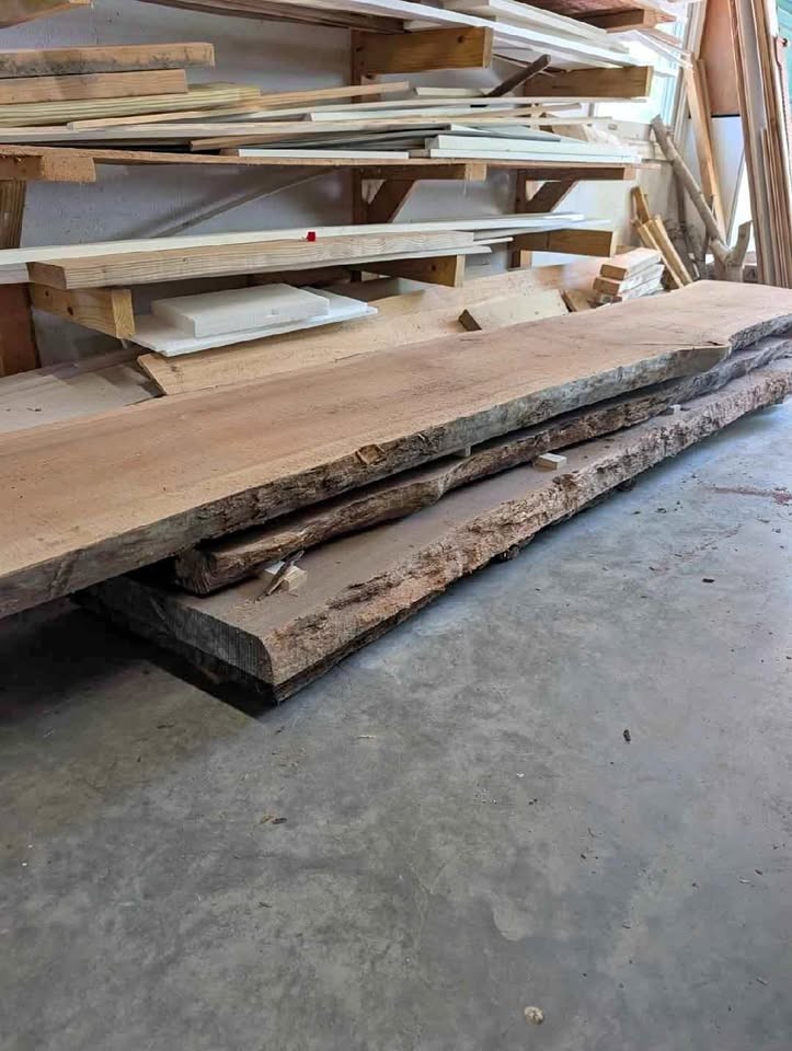Walnut live edge wood - Image 1