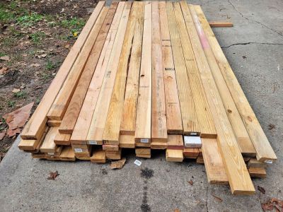 73 Wooden 2x4s Different Lengths