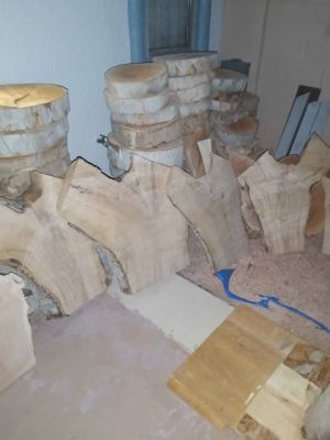 Trailer full of Sycamore sun dried slabs&rounds