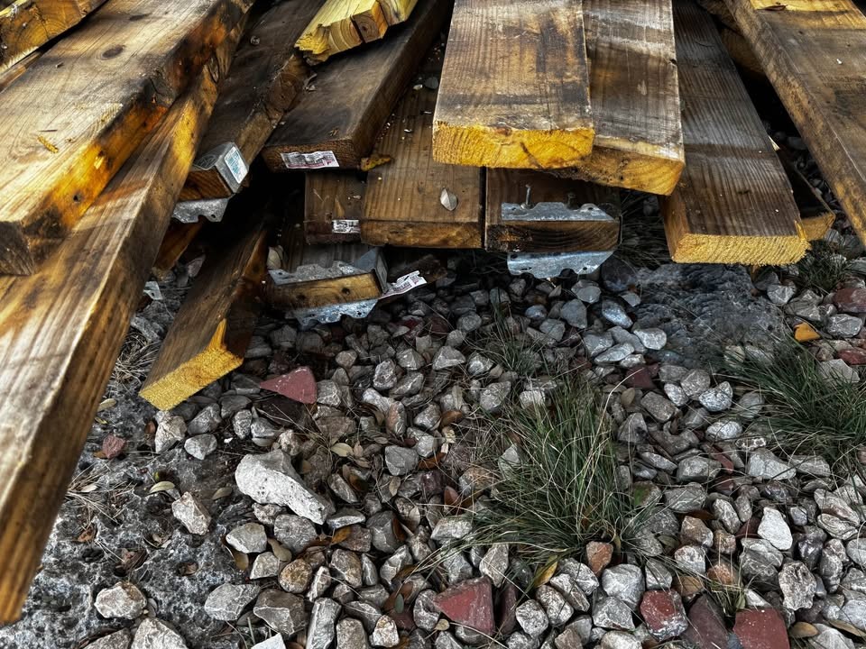 Lot of New and Reclaimed ￼2 x 6 pressure treated wood. - Image 7