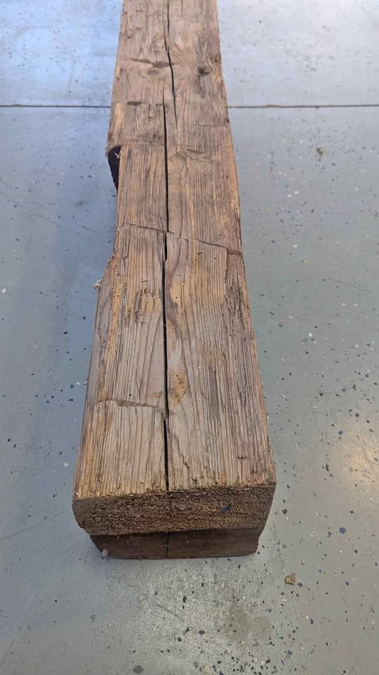 Barn beam - Image 1