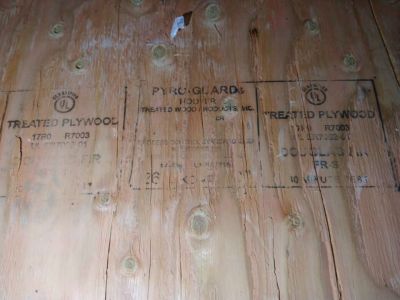 Fire retardent plywood