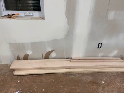 4 maple wood boards.