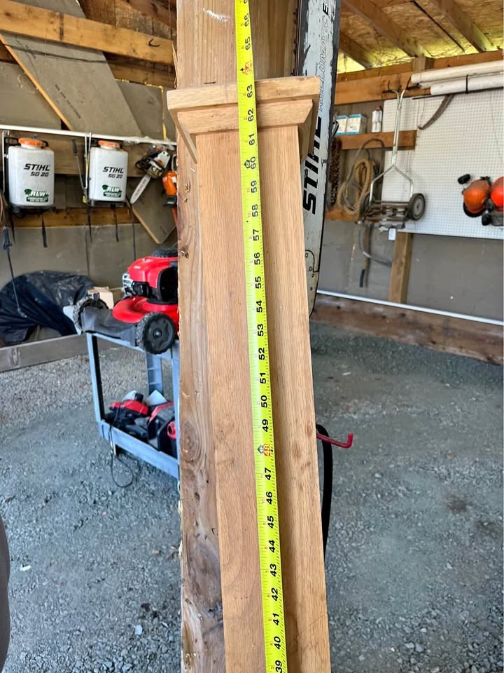 Oak newel  post 5  inch square - Image 1