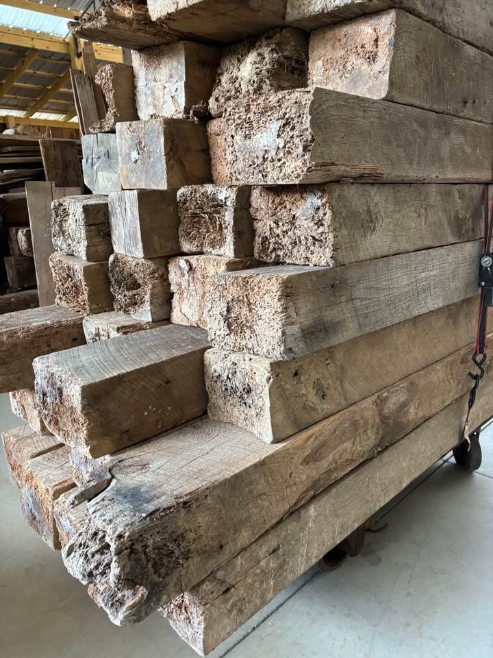 Attention Woodworkers!
Antique White Oak Beams 6”x8”x48” - Image 3