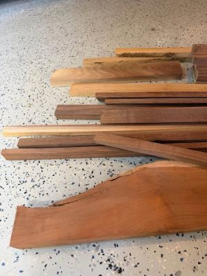 Hardwood Lumber Scraps and Slabs